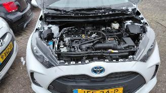 Toyota Yaris 1.5 hybrid  comfort   navi clima picture 4
