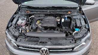 Volkswagen Polo 1.0 tsi  70kw automaat picture 10
