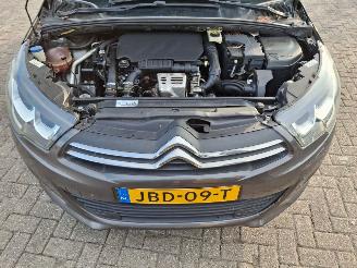 Damaged car Citroën C4 1.2i  110pk   navi clima 2016/6