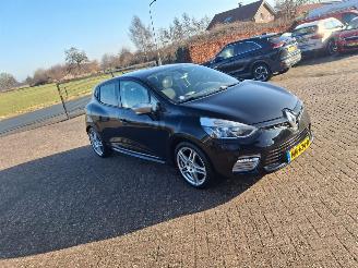 Auto incidentate Renault Clio 1.2i gt line  automaat  88kw  pano navi 2014/12