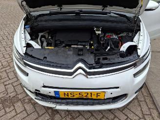 Citroën Grand C4 Picasso 1.2  96kw  clima navi picture 11