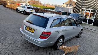 Schadeauto Mercedes C-klasse 180 cgi   automaat   156pk 2010/8
