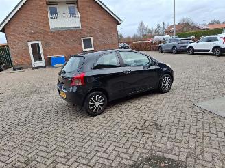 Toyota Yaris 1.0 vti   airco  69pk picture 4