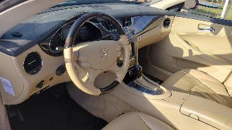 Voiture accidenté Mercedes CLS 350   272 pk leer clima nap 2006/1