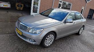 uszkodzony samochody osobowe Mercedes C-klasse 180  156pk automaat navi 2008/2