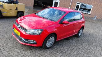 Damaged car Volkswagen Polo 1.4 tdi  90pk navi  automaat 2015/4