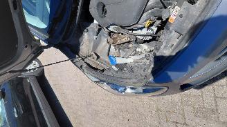 Hyundai I-30 1.6i  135pk  clima picture 11