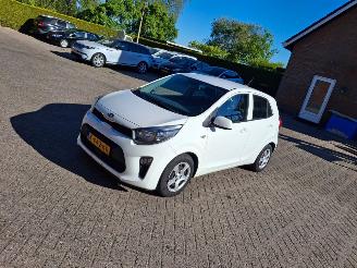 škoda osobní automobily Kia Picanto 1.0i dpi  67pk  5drs airco 2021/1