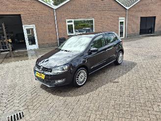 krockskadad bil auto Volkswagen Polo 1.2 tsi  66kw 5drs airco 2012/8