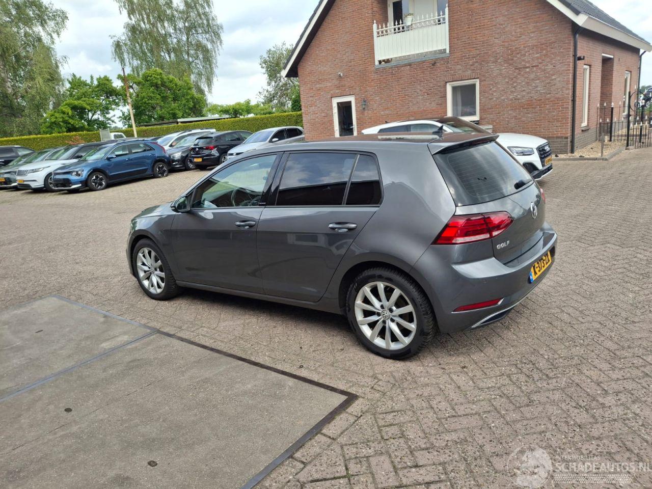 Volkswagen Golf 1.5 tsi 110kw automaat navi