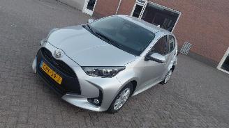 Toyota Yaris 1.5 hybrid  92pk  navi   clima picture 3