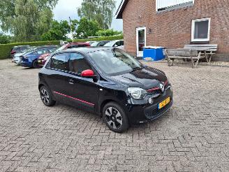 Schadeauto Renault Twingo 1.0 sce  collection  airco 2015/10