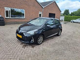 Schadeauto Toyota Yaris 1.5 HYBRID    navi 2018/4