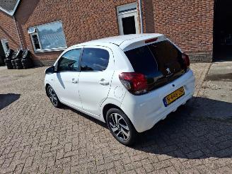 Coche accidentado Peugeot 108 1.0ivti  allure  clima  navi lmv 2021/10