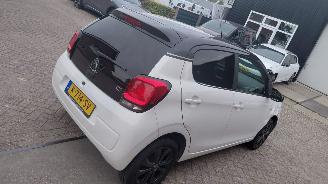 Citroën C1 1.0 vti shine  clima navi lmv picture 2