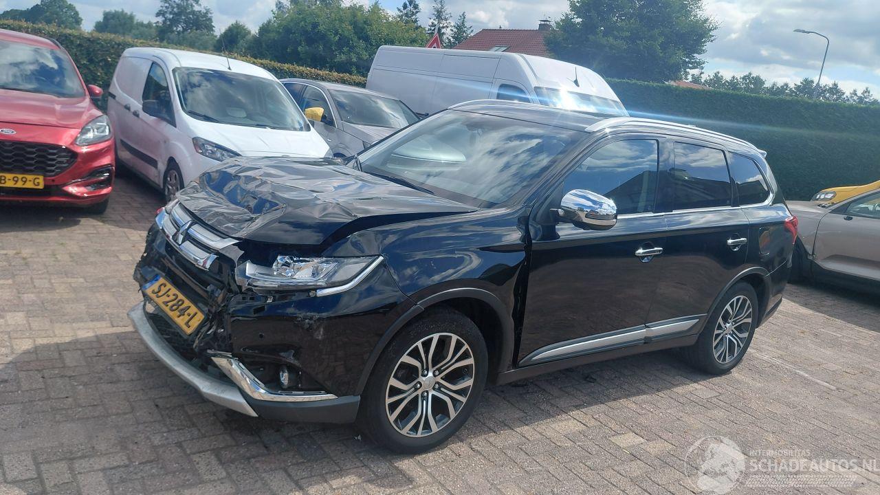 Mitsubishi Outlander 2.0 i  150pk automaat    navi clima