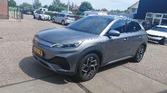 damaged passenger cars BYD Atto 3 204pk   clima leer pano  60kwh 2024/6