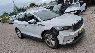 Skoda Enyaq 204pk   clima navi    80kw accu picture 2