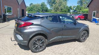 Toyota C-HR 1.2i  85kw   automaat navi leer picture 4