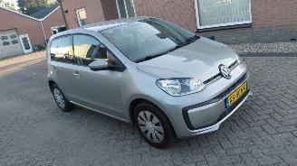 Coche accidentado Volkswagen Up! 1.0i  automaat   airco 2018/8