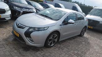 Unfallwagen Opel Ampera 1.4i hybrid  clima navi 2013/2