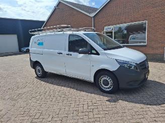 skadebil bedrijf Mercedes Vito 110 cdi   2.0 diesel 102pk 2022/7