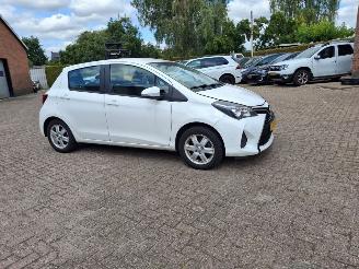 Auto incidentate Toyota Yaris 1.5 hybrid navi  clima 2016/6