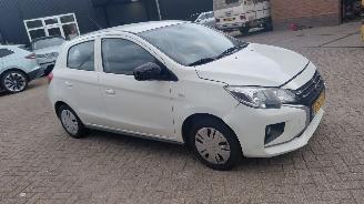 Vaurioauto  passenger cars Mitsubishi Space-star 1.2i connect airco navi 2022/11