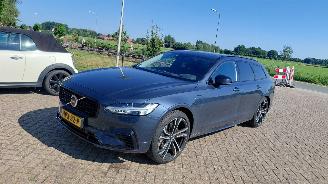 damaged passenger cars Volvo V-90 2.0 t8  plug in awd  pano   310pk 2025/6