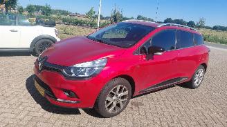 Schadeauto Renault Clio 0.9 tce  66kw navi airco 2018/12