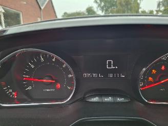Peugeot 208 1.2 vti  82pk   airco navi picture 7
