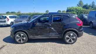 Voiture accidenté Volvo XC40 2.0 b4 hybrid clima navi 2026/3