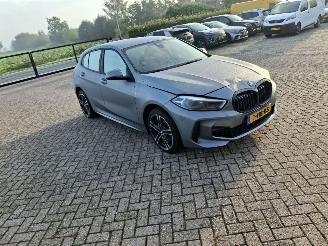 damaged passenger cars BMW 1-serie 118i  136pk m uitvoering   navi leer clima 2023/7