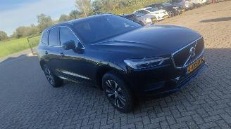 Vaurioauto  passenger cars Volvo Xc-60 2.0  awd   automaat  197pk leer  navi 2020/1