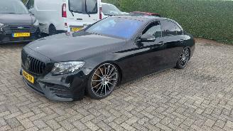 Schadeauto Mercedes E-klasse 350d  258pk  lang  navi 2016/10
