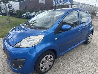 Voiture accidenté Peugeot 107 1.0 ACTIVE 49333 KM NAP! BOUWJAAR 2012 LICHTE SCHADE! 3499 EURO 2012/6