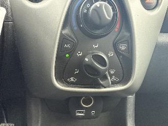 Peugeot 108 1.0 E-VTi ACTIVE 86000 KM RIJDBAAR BOUWJAAR 2018 picture 11