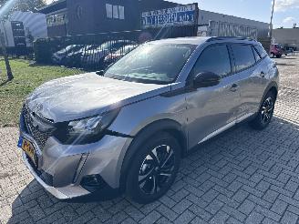Coche accidentado Peugeot 2008 1.2 PACK AUTOMAAT 16445 KM 1e EIGENAAR 2022  8999 EURO VAST 2022/4