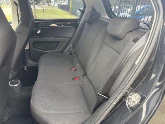 Volkswagen Up! 1.0 UP! 5 DEURS LICHTE RIJDBARE SCHADE! 2017 PRIJS 3999 EURO VAST picture 12