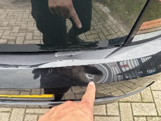 Volkswagen Up! 1.0 UP! 5 DEURS LICHTE RIJDBARE SCHADE! 2017 PRIJS 3999 EURO VAST picture 9