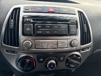 Hyundai I-20 1.2i i-DRIVE AIRCO 5 DEURS BOUWJAAR 2012 VASTE PRIJS! 2600 EURO picture 11
