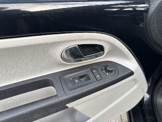 Volkswagen Up! 1.0 HIGH UP! BOUWJAAR 2013 LICHTE SCHADE 3850 EURO picture 9