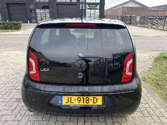 Volkswagen Up! 1.0 BLEUMOTION MET SPUITWERK! BOUWJAAR 2016  4200 EURO VAST! picture 5