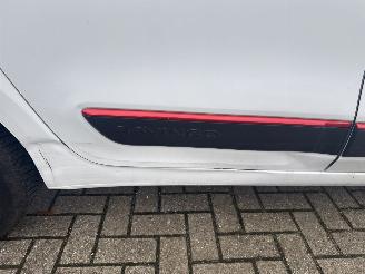 Renault Twingo 1.0SCe LICHTE RIJDBARE SCHADE! BOUWJAAR 2017 88000 KM 4250 EURO picture 5