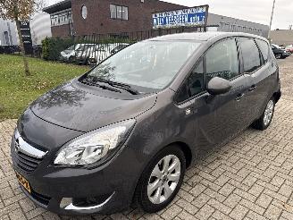 uszkodzony samochody osobowe Opel Meriva 1.4 TURBO AUTOMAAT RIJDBARE SCHADE! BOUWJAAR 2014 5250 EURO 2014/8