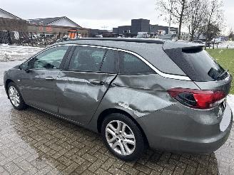 Opel Astra 1.4 TURBO BUSINESS EXCUTIVE LICHTE SCHADE! BOUWJAAR 2017 4999 picture 2