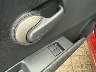 Nissan Micra 1.2e-VISION AIRCO LICHTE SCHADE! BOUWJAAR 2004 85000KM 1250 EURO picture 9