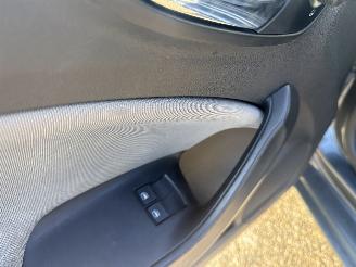 Seat Ibiza 1.0 ECO TSI BOUWJAAR 2016 RIJDBARE ACHTERSCHADE 2999 EURO picture 6