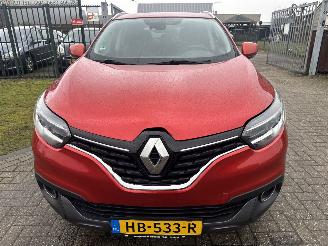 Renault Kadjar 1.2 TCE INTENS SUPERLICHTE SCHADE! BOUWJAAR 2015  6900 EURO picture 6