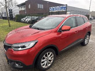 krockskadad bil auto Renault Kadjar 1.2 TCE INTENS SUPERLICHTE SCHADE! BOUWJAAR 2015  6900 EURO 2015/9